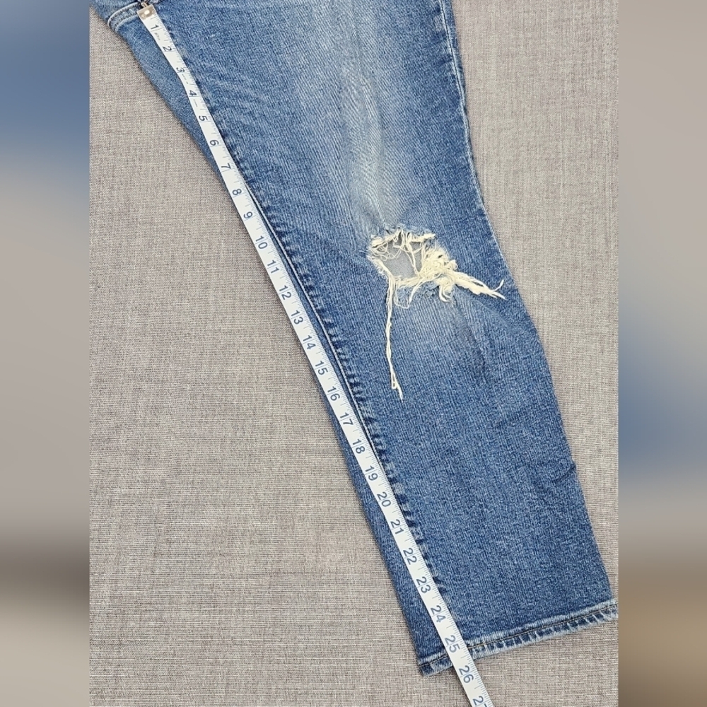 Madewell Distressed Style The Mom Jean Size 31 - Picture 5 of 11